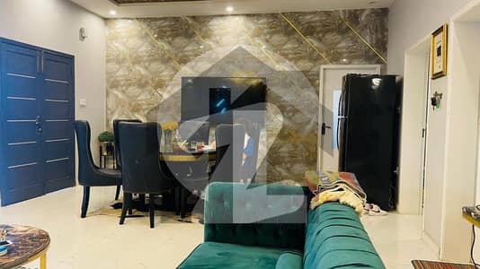 بحریہ ٹاؤن فیز 8 بحریہ ٹاؤن راولپنڈی,راولپنڈی میں 5 کمروں کا 7 مرلہ مکان 1.8 لاکھ میں کرایہ پر دستیاب ہے۔