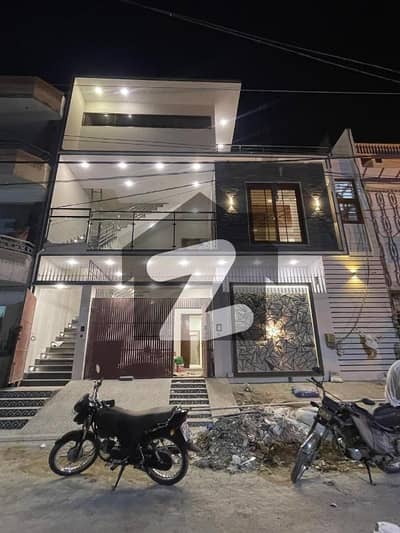 گلشنِ اقبال - بلاک 3 گلشنِ اقبال,گلشنِ اقبال ٹاؤن,کراچی میں 3 کمروں کا 10 مرلہ زیریں پورشن 1.6 لاکھ میں کرایہ پر دستیاب ہے۔