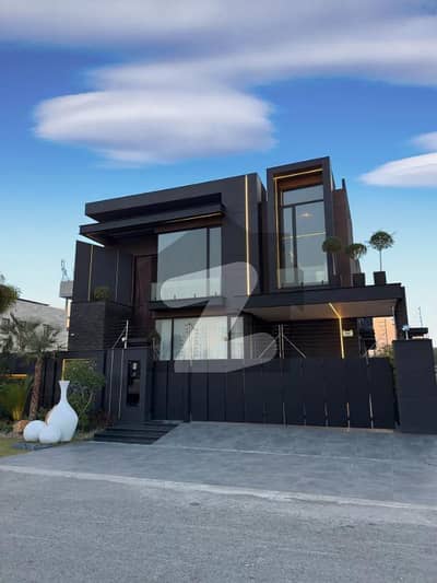 ڈی ایچ اے فیز 6 - بلاک کے فیز 6,ڈیفنس (ڈی ایچ اے),لاہور میں 5 کمروں کا 1 کنال مکان 10.35 کروڑ میں برائے فروخت۔