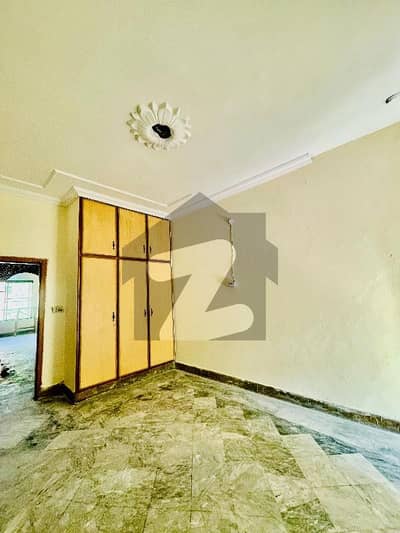 سبزہ زار سکیم لاہور میں 3 کمروں کا 5 مرلہ مکان 58.0 ہزار میں کرایہ پر دستیاب ہے۔