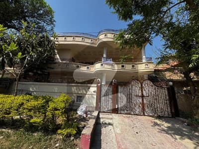 10 Marla House Available For Rent