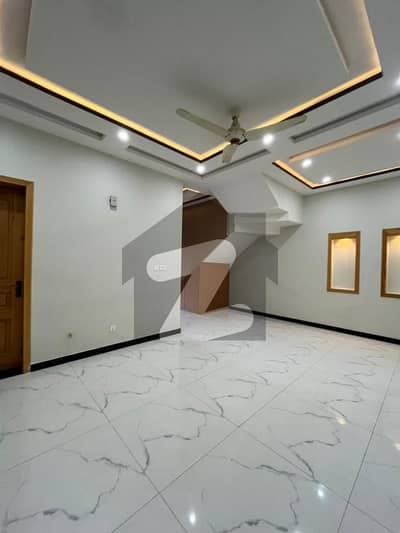 جی ۔ 13 اسلام آباد میں 3 کمروں کا 10 مرلہ زیریں پورشن 1.2 لاکھ میں کرایہ پر دستیاب ہے۔