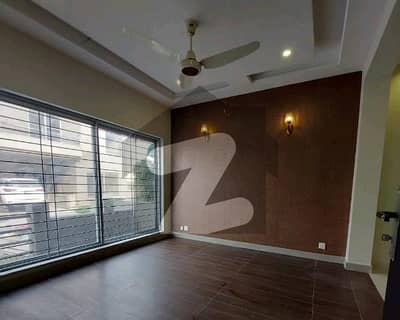 ڈیوائن گارڈنز لاہور میں 3 کمروں کا 5 مرلہ مکان 2.25 کروڑ میں برائے فروخت۔