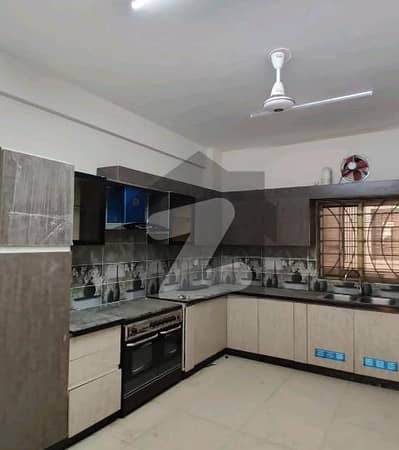 عسکری 5 ۔ سیکٹر جے عسکری 5,ملیر کنٹونمنٹ,کینٹ,کراچی میں 3 کمروں کا 12 مرلہ فلیٹ 4.4 کروڑ میں برائے فروخت۔