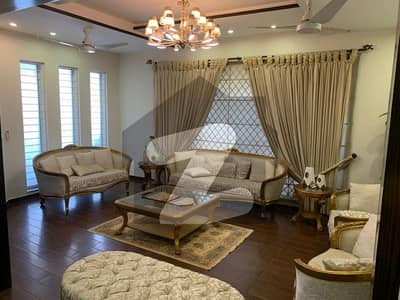 ڈی ایچ اے فیز 6 ڈیفنس (ڈی ایچ اے),لاہور میں 4 کمروں کا 1 کنال مکان 5.5 لاکھ میں کرایہ پر دستیاب ہے۔