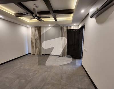 Brand New Luxury 8 Bedroom House With Swimming Pool