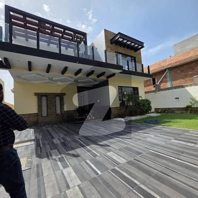 666 Yards Brand New Bungalow 2 Unit With Basement For Sale DHA Phase 8