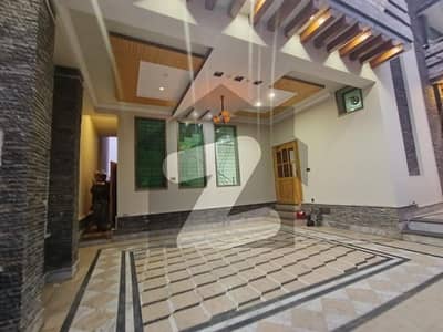 house for sale double story location Habiullaha colony
