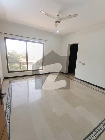 کارساز ولاز ڈی ۔ 12,اسلام آباد میں 3 کمروں کا 1 کنال بالائی پورشن 1.0 لاکھ میں کرایہ پر دستیاب ہے۔