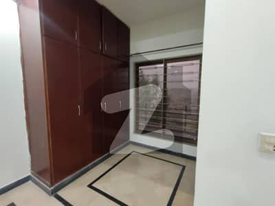 10 Marla Upper Portion Available For Rent In Bahria Town Phase 2