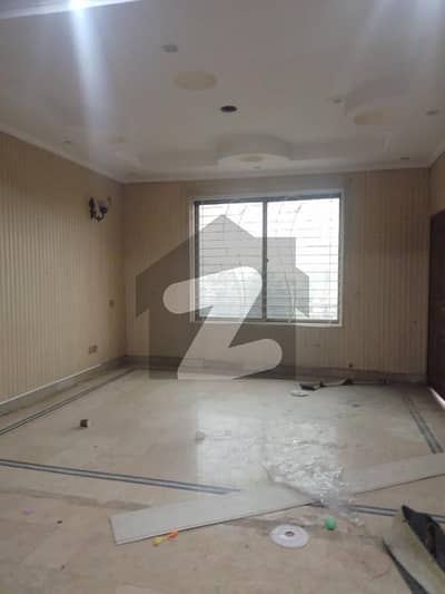 سبزہ زار سکیم لاہور میں 2 کمروں کا 10 مرلہ زیریں پورشن 70.0 ہزار میں کرایہ پر دستیاب ہے۔