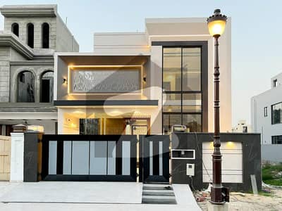 12 Marla Ultra Modern Designer House For Sale in Lake City Sector M3-A