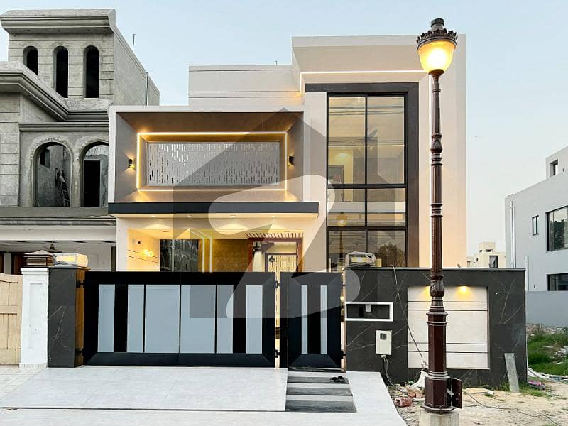 12 Marla Ultra Modern Designer House For Sale In Lake City Sector M3-A 12 Marla Ultra Modern Designer House For Sale In Lake City Sector M3-A