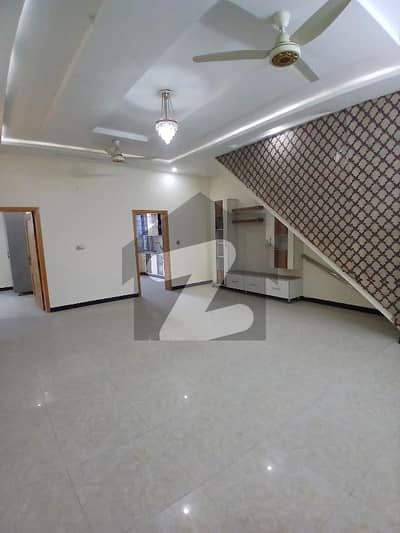 i-14 Ground portion available for rent