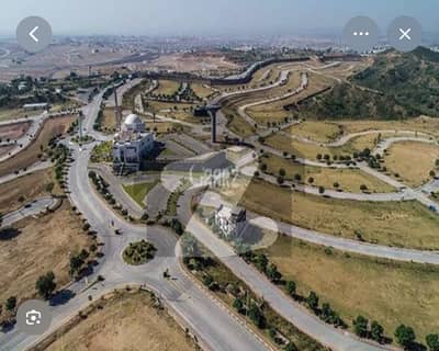 1 Kanal Plot ( Prime Location Of DHA 3)  In Front Of Lake  Great Future