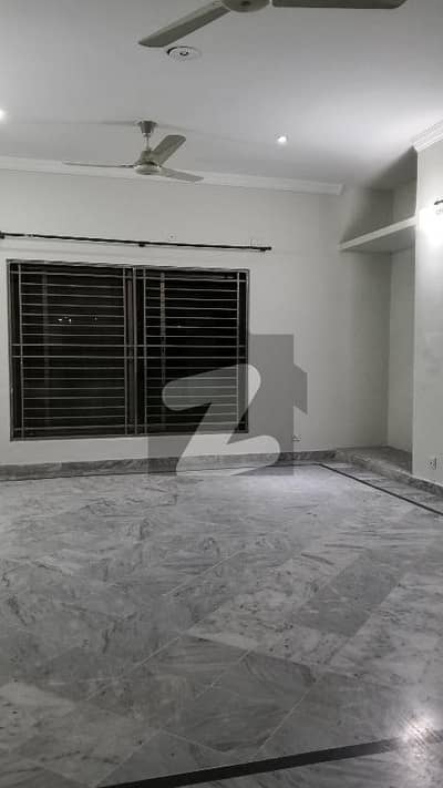 کورنگ ٹاؤن اسلام آباد میں 3 کمروں کا 1 کنال بالائی پورشن 85.0 ہزار میں کرایہ پر دستیاب ہے۔