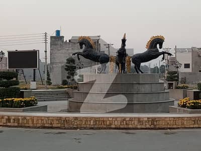 مین کینال بینک روڈ لاہور میں 10 مرلہ رہائشی پلاٹ 2.1 کروڑ میں برائے فروخت۔