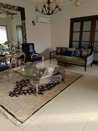 پی ای سی ایچ ایس بلاک 6 پی ای سی ایچ ایس,جمشید ٹاؤن,کراچی میں 10 کمروں کا 4 کنال مکان 60.0 کروڑ میں برائے فروخت۔