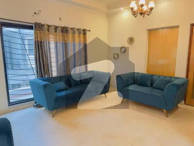 1 KANAL UPER PORTION AVAILABLE FOR RENT IN DHA PHASE 4 LAHORE