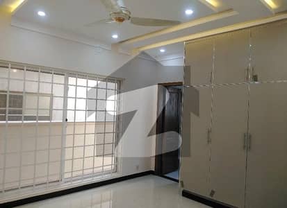 7 Marla House Up For sale In Bahria Town Phase 8 - Usman Block