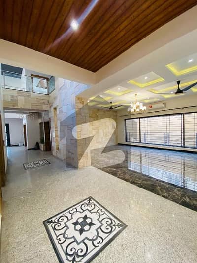 Brand New 7-Bedrooms Triple-Storey 700 Sq Yards Corner House For Rent In F-7