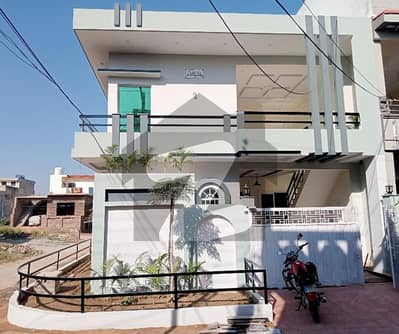 پی اے ای سی ایمپلائز کوآپریٹو ہاؤسنگ سوسائٹی اسلام آباد میں 2 کمروں کا 5 مرلہ زیریں پورشن 30.0 ہزار میں کرایہ پر دستیاب ہے۔