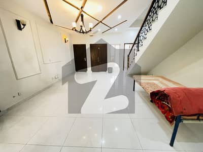 7 Marla House Available For Rent