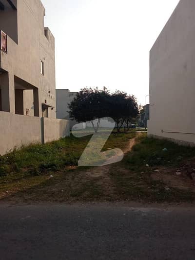 10 Marla Residential Plot for Sale in DHA Phase 7 Y Block Lahore | Top Location