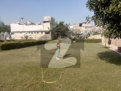 Plot For Sale In Darakshab Villa