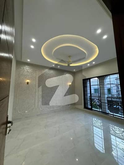 ایف ۔ 11 اسلام آباد میں 4 کمروں کا 10 مرلہ مکان 3.2 لاکھ میں کرایہ پر دستیاب ہے۔