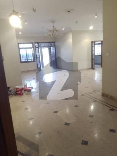 گلستانِِ جوہر ۔ بلاک 2 گلستانِ جوہر,کراچی میں 3 کمروں کا 16 مرلہ بالائی پورشن 1.25 لاکھ میں کرایہ پر دستیاب ہے۔