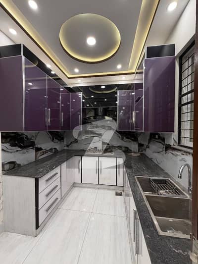 سبزہ زار سکیم ۔ بلاک پی سبزہ زار سکیم,لاہور میں 6 کمروں کا 5 مرلہ مکان 2.88 کروڑ میں برائے فروخت۔