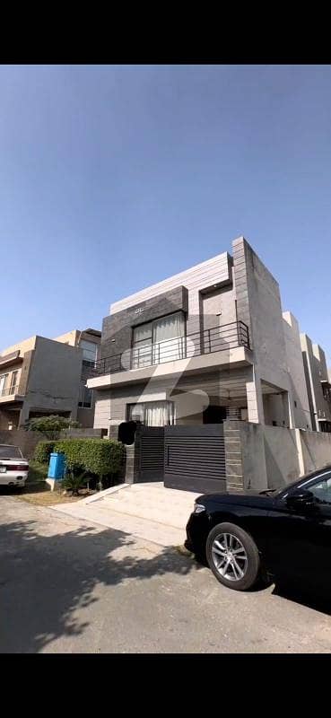 ڈی ایچ اے 9 ٹاؤن ۔ بلاک سی ڈی ایچ اے 9 ٹاؤن,ڈیفنس (ڈی ایچ اے),لاہور میں 3 کمروں کا 5 مرلہ مکان 2.45 کروڑ میں برائے فروخت۔