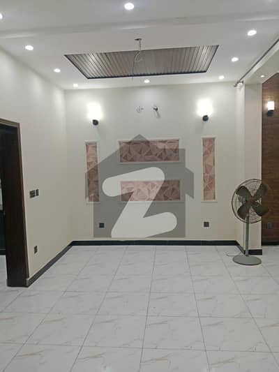 الکبیر ٹاؤن - فیز 2 الکبیر ٹاؤن,رائیونڈ روڈ,لاہور میں 1 کمرے کا 3 مرلہ زیریں پورشن 25.0 ہزار میں کرایہ پر دستیاب ہے۔