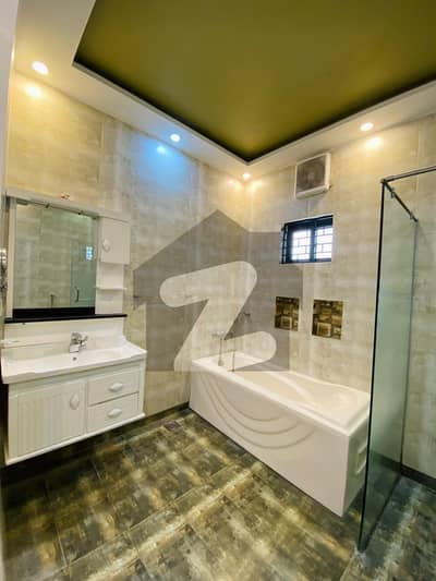 LIKE BRAND NEW FACING BELT 40 FEET WIDE ROAD HOUSE AVAILABLE FOR SALE