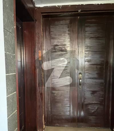 10 Marla House For Sale In NFC 1 Block C 4 Bedroom Luxury Home With 3 Kitchens &Amp; 4+1 Bathrooms