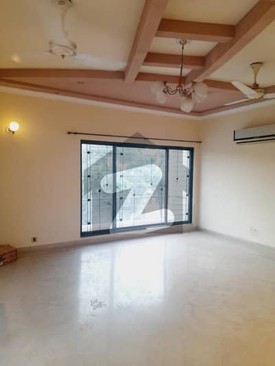 ڈی ایچ اے فیز 3 ڈیفنس (ڈی ایچ اے),لاہور میں 3 کمروں کا 1 کنال بالائی پورشن 1.1 لاکھ میں کرایہ پر دستیاب ہے۔ ڈی ایچ اے فیز 3 ڈیفنس (ڈی ایچ اے),لاہور میں 3 کمروں کا 1 کنال بالائی پورشن 1.1 لاکھ میں کرایہ پر دستیاب ہے۔