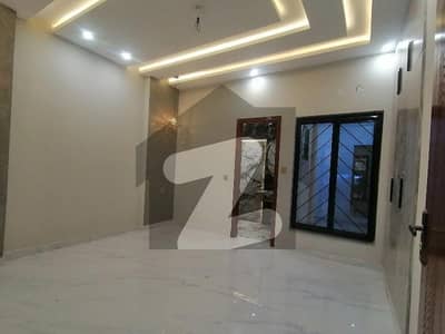 پارک ویو سٹی ۔ پلاٹینم بلاک پارک ویو سٹی,لاہور میں 4 کمروں کا 5 مرلہ مکان 1.6 کروڑ میں برائے فروخت۔