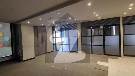 بحریہ ٹاؤن ۔ سوِک سینٹر بحریہ ٹاؤن فیز 4,بحریہ ٹاؤن راولپنڈی,راولپنڈی میں 12 مرلہ دفتر 2.5 لاکھ میں کرایہ پر دستیاب ہے۔