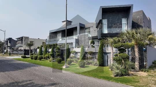 ڈی ایچ اے فیز 6 - بلاک کے فیز 6,ڈیفنس (ڈی ایچ اے),لاہور میں 6 کمروں کا 2 کنال مکان 50.0 کروڑ میں برائے فروخت۔