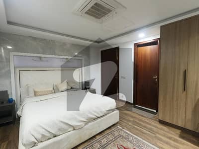 گولڈ کریسٹ مال اینڈ ریزیڈینسی ڈی ایچ اے فیز 4,ڈی ایچ اے ڈیفینس,لاہور میں 3 کمروں کا 9 مرلہ فلیٹ 4.0 لاکھ میں کرایہ پر دستیاب ہے۔