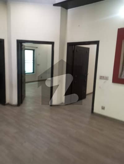 538 Sq. ft Commercial Space for Rent Gulberg