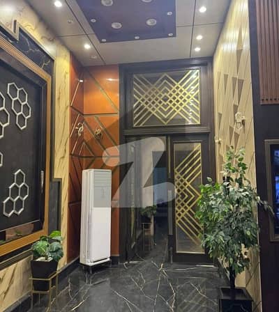 Book Prime Location Flat Today In Shaheed Millat Road