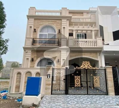 On Excellent Location House Of 5 Marla Is Available In Contemporary Neighborhood Of Citi Housing Society