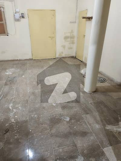 پی ای سی ایچ ایس بلاک 2 پی ای سی ایچ ایس,جمشید ٹاؤن,کراچی میں 4 مرلہ دفتر 95.0 ہزار میں کرایہ پر دستیاب ہے۔