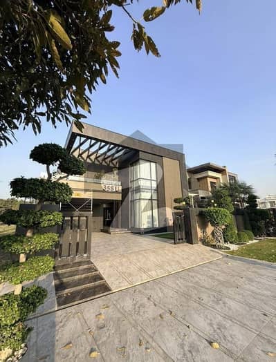 ڈی ایچ اے فیز 8 ڈیفنس (ڈی ایچ اے),لاہور میں 6 کمروں کا 1 کنال مکان 19.0 کروڑ میں برائے فروخت۔