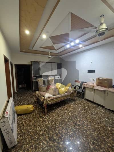 واپڈا ٹاؤن لاہور میں 5 کمروں کا 10 مرلہ مکان 4.0 کروڑ میں برائے فروخت۔