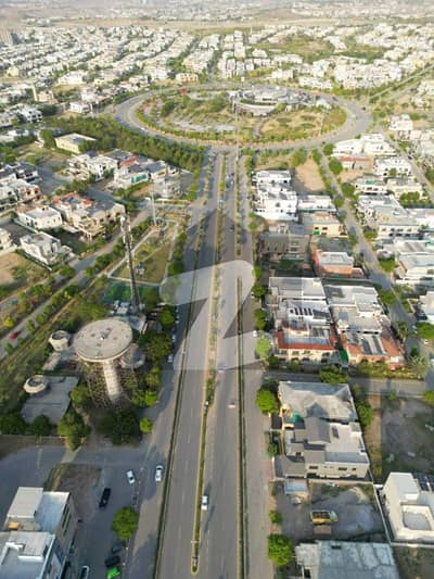 ڈی ایچ اے فیز 2 - سیکٹر ڈی ڈی ایچ اے ڈیفینس فیز 2,ڈی ایچ اے ڈیفینس,اسلام آباد میں 1 کنال رہائشی پلاٹ 3.9 کروڑ میں برائے فروخت۔