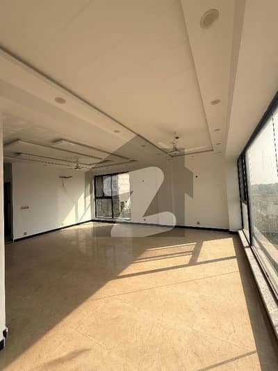 Corner Commercial Floor Office At Each Demands For Rent