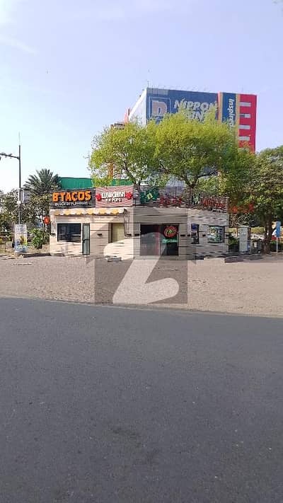 ڈی ایچ اے فیز 8 - کمرشل براڈوے ڈی ایچ اے فیز 8,ڈیفنس (ڈی ایچ اے),لاہور میں 4 مرلہ کمرشل پلاٹ 3.9 کروڑ میں برائے فروخت۔